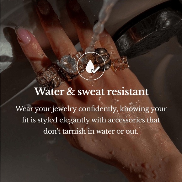 HEYMAEVE Heiress Statement Eternity Band Ring 18K Gold Plated Tarnish Resistant - Picture 7 of 7